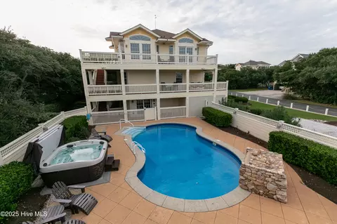 117 Charles Jenkins Ln E, Kitty Hawk, NC 27949 photo 4