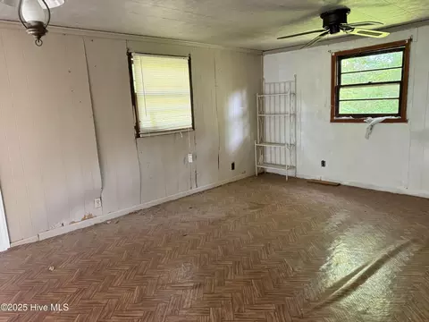 954 Horne Rd, Pendleton, NC 27862 photo 5