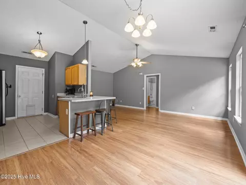 404 Silo Ct, Hubert, NC 28539 photo 9
