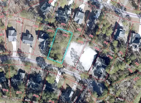 909 Nassau Ct, New Bern, NC 28560