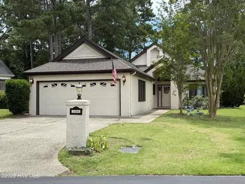 104 Rollingwood Cir, Sneads Ferry, NC 28460