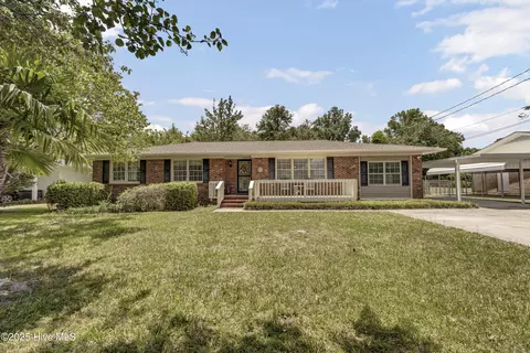 605 Mohican Trl, Wilmington, NC 28409