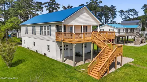 132 Riverview Ln, Belhaven, NC 27810