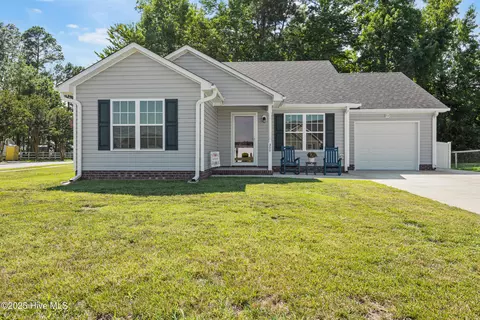 300 Nugget Trl, Elizabeth City, NC 27909