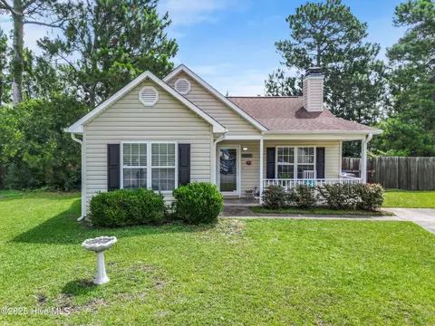 706 Bent Twig Ct, Wilmington, NC 28411