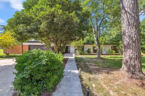 517 Wayne Dr, Wilmington, NC 28403