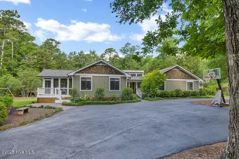 2306 New Orleans Pl, Wilmington, NC 28403