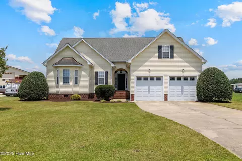 107 Ellington Way, La Grange, NC 28551