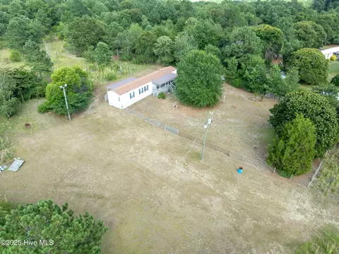 553 Ponderosa Dr, Hamlet, NC 28345