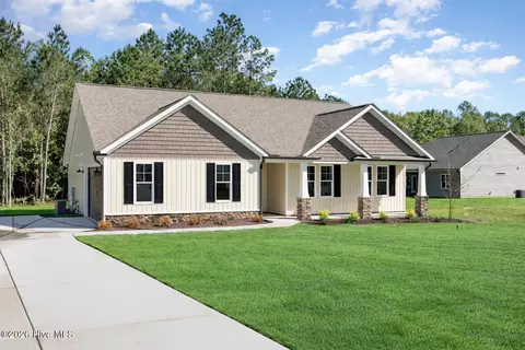 602 Tuscany Cir, Princeton, NC 27569