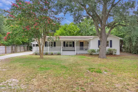 4934 Pleasant Oaks Dr, Wilmington, NC 28412