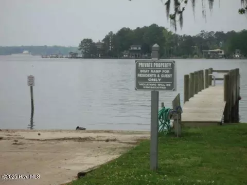175 Delta Dr, Washington, NC 27889 photo 7