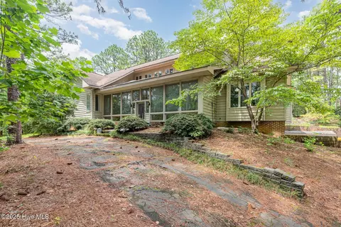 1450 Fort Bragg Rd, Southern Pines, NC 28387