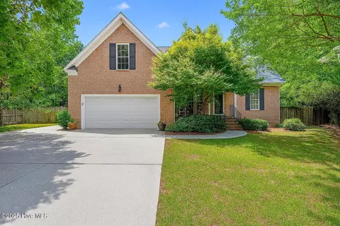 2204 Gardenia Ct, Wilmington, NC 28409