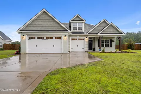 332 Pine Laurel Dr, Carthage, NC 28327