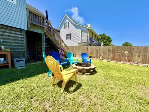 Exterior - 112 Outrigger Dr, Kill Devil Hills, NC 27948 photo 4 of 9