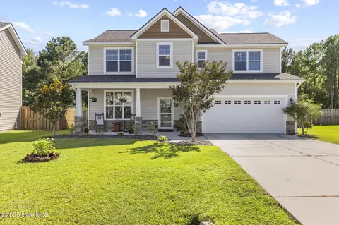 227 Admiral Ct, Sneads Ferry, NC 28460