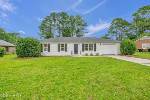 4625 Manchester Dr, Wilmington, NC 28405