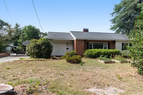 507 Hylan Ave, Hamlet, NC 28345