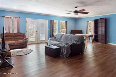 507 Hylan Ave, Hamlet, NC 28345 photo 10