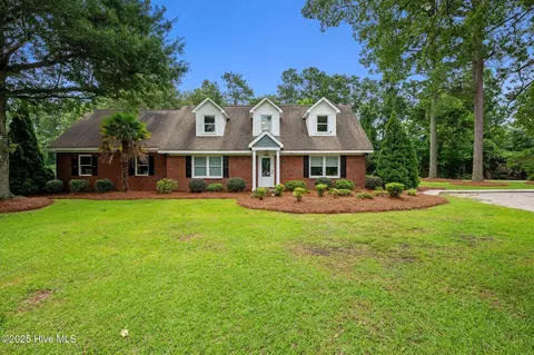 921 Madam Moores Ln, New Bern, NC 28562