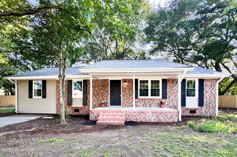 24641 Gorham Cir, Wagram, NC 28396