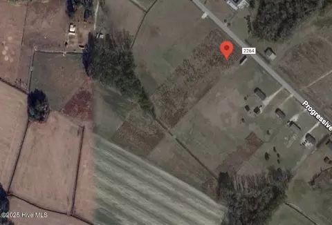 2326 Progressive Farm Rd, Fairmont, NC 28340