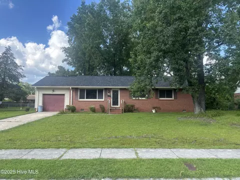 712 Kathryn Ave, Jacksonville, NC 28540
