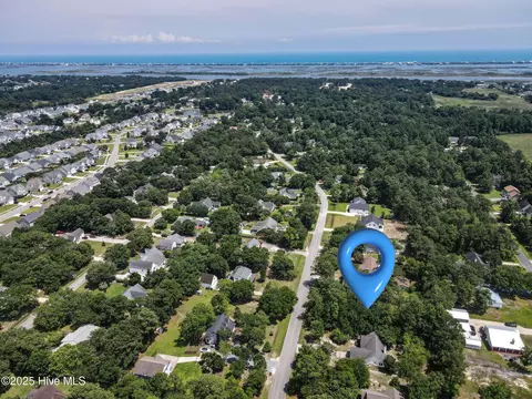 327 Masters Ln, Hampstead, NC 28443 photo 8