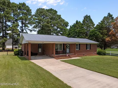 407 E Wilson, Macclesfield, NC 27852 photo 3