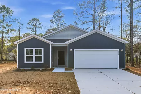 5812 Jolly Roger Ct, New Bern, NC 28560