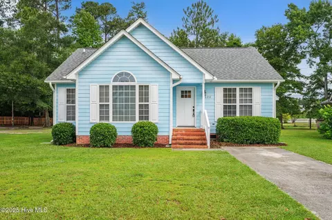 628 Sharease Cir, Wilmington, NC 28405