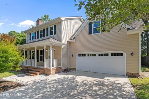 704 Mallard Crossing Dr, Wilmington, NC 28409