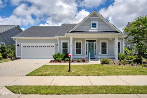 3700 Battery Ln, Southport, NC 28461