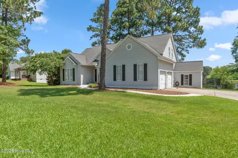 116 Pinesage Dr, West End, NC 27376