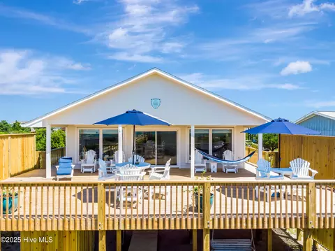 11013 Inlet Dr, Emerald Isle, NC 28594