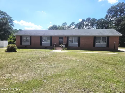 2604 Burtus Dr, Goldsboro, NC 27534
