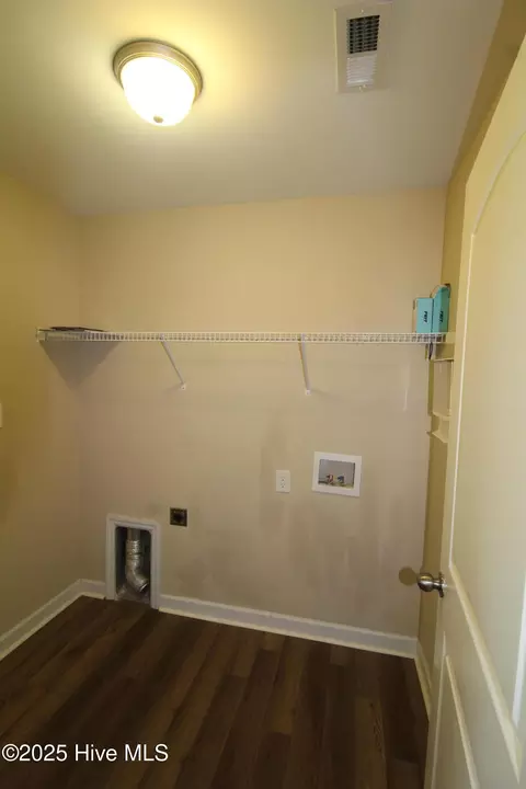 307 Basil Ct, Hubert, NC 28539 photo 5