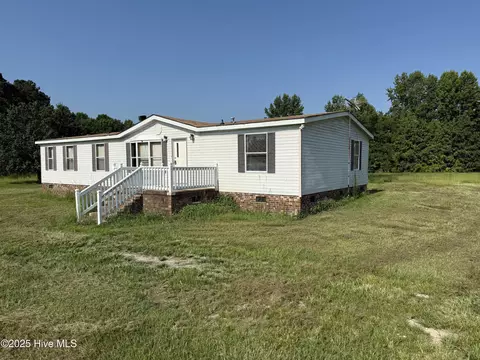 5967 Faith Baptist Church Rd, Pinetops, NC 27864