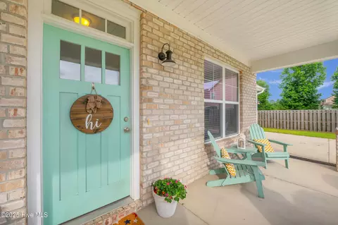 Exterior - 256 E Conolly Ct, Hampstead, NC 28443 photo 1 of 6