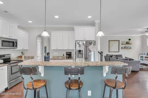 Kitchen - 256 E Conolly Ct, Hampstead, NC 28443 photo 1 of 4
