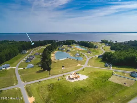 305 S 289 S Brightleaf Dr, Minnesott Beach, NC 28510