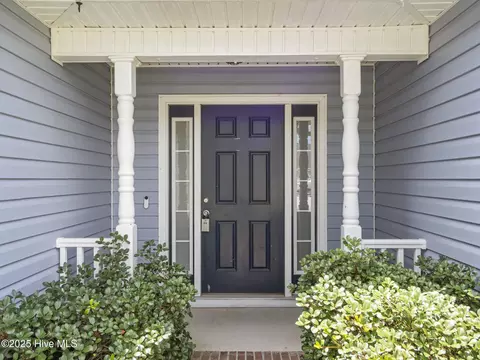 Exterior - 308 Springcreek Ct, Hubert, NC 28539 photo 2 of 11