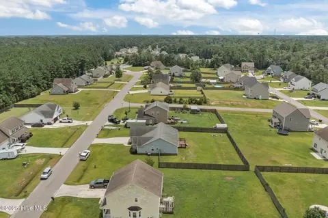 View/Area - 308 Springcreek Ct, Hubert, NC 28539 photo 8 of 9