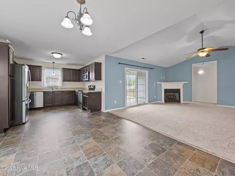Living - 308 Springcreek Ct, Hubert, NC 28539 photo 5 of 5