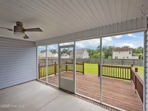 Exterior - 308 Springcreek Ct, Hubert, NC 28539 photo 4 of 11