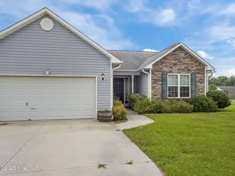 Exterior - 308 Springcreek Ct, Hubert, NC 28539 photo 10 of 11