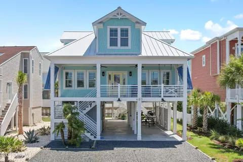 405 39th St, Sunset Beach, NC 28468