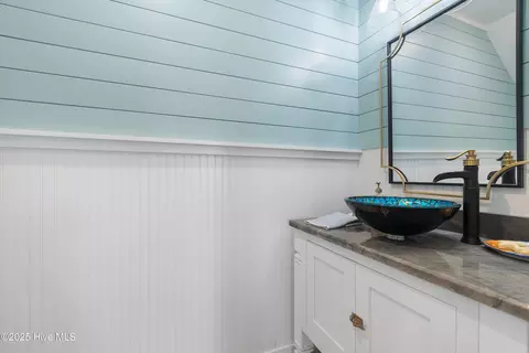Bath - 405 39th St, Sunset Beach, NC 28468 photo 3 of 7