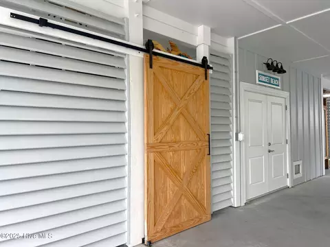 Exterior - 405 39th St, Sunset Beach, NC 28468 photo 1 of 8